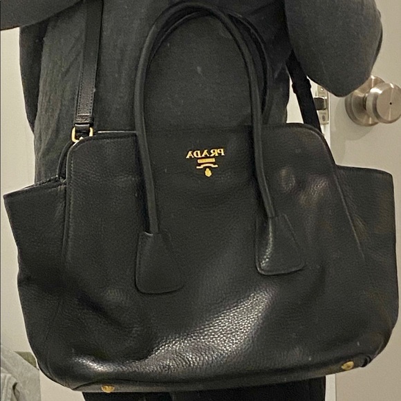 PRADA Bag-100% authentic - Picture 7 of 8